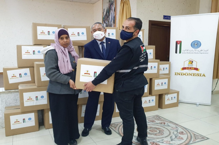 'Sahabat Palestina Memanggil' Berikan Bantuan ke Pengungsi Kamp Al Sukhneh