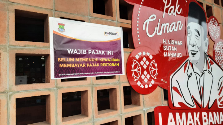 Restoran di Kabupaten Tangerang Dipasangi Stiker Objek Tunggak Pajak