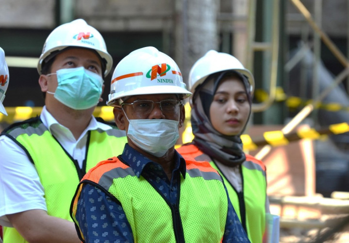 Wisudawan Tertua ITS, Lulus di Usia 64 Tahun