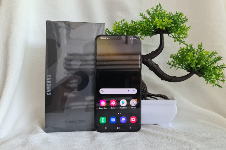Samsung Galaxy S22+, Lebih Mungil Performa Andal