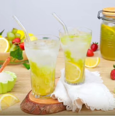 Minuman yang juga hits di Korea, green grape ade. Segar menggoda! (Foto: Dok. Endeus TV)