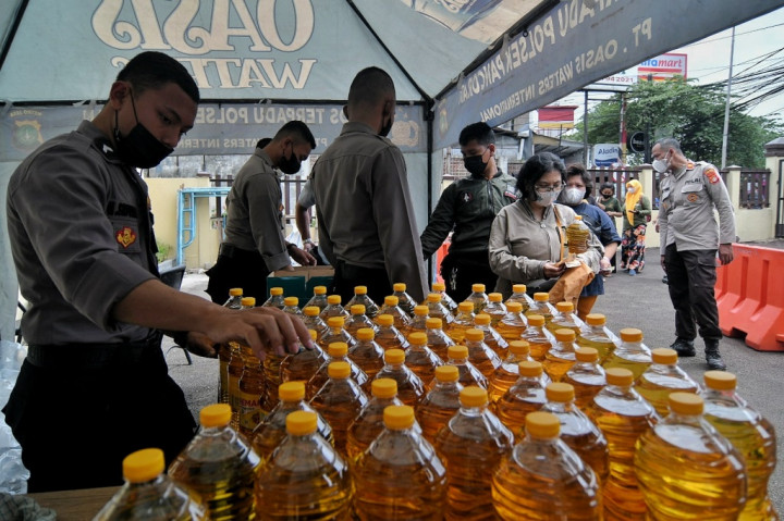 Bulog Guyur 26,126 Liter Minyak Goreng untuk Penuhi Kebutuhan Masyarakat
