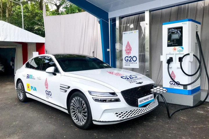 Mengenal SPKLU Ultra Fast Charging, Cukup 30 menit