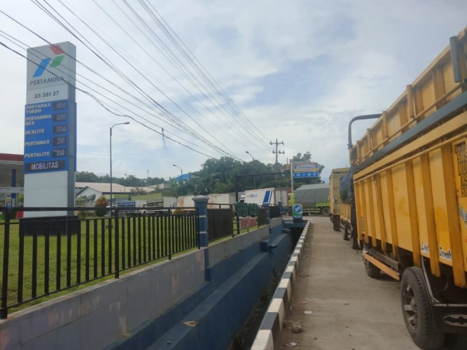 Pengurangan Stok Biang Kelangkaan Solar di Lampung