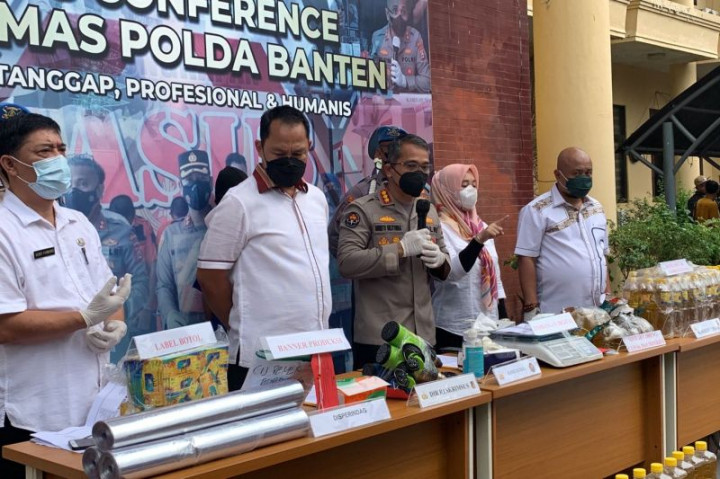 Polda Banten Bongkar Mafia Minyak Goreng Curah dalam Kemasan