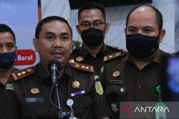 Anggota BPK Jabar Peras RS dan Puskesmas di Kabupaten Bekasi Hingga Rp350 Juta