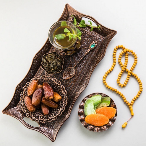 Selain kandungan karbohidrat yang tinggi, kurma juga mengandung protein, lemak, kemudian ada vitamin, mineral dan juga antioksidan. (Foto: Freepik)