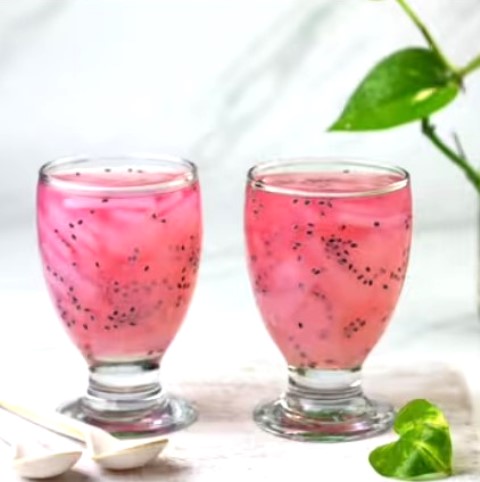 Es Kelapa Muda dengan Selasih, Segarnya Cocok Banget untuk Buka Puasa