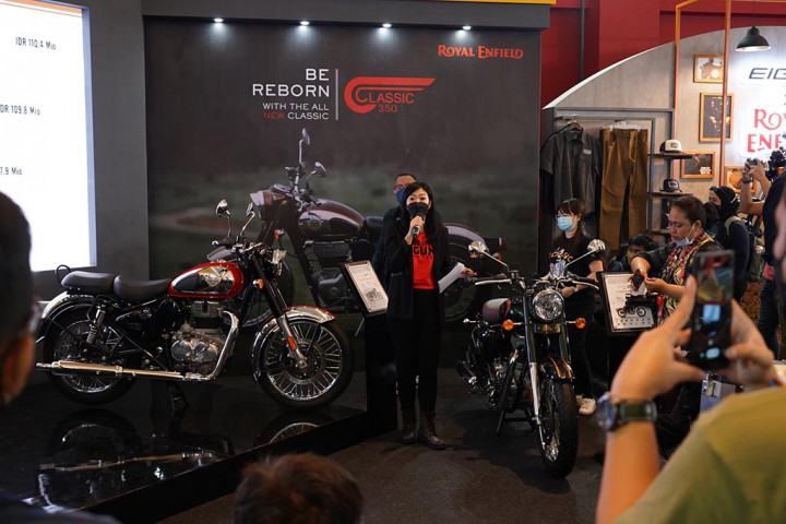 Pasukan All New Royal Enfield Classic 350 Berbaris di IIMS 2022