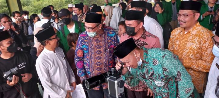 Hilal di Cirebon Tidak Terlihat karena Tertutup Awan