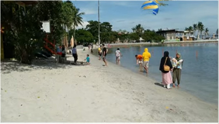 Ancol Ramai Dikunjungi di Hari Pertama Ramadan