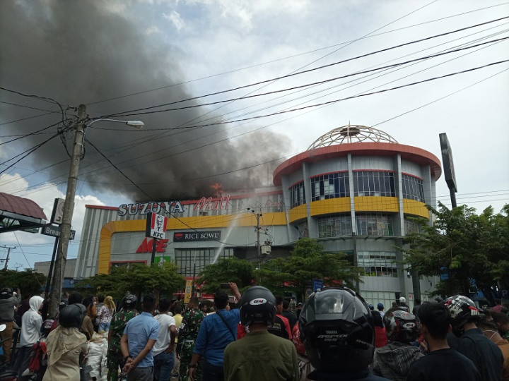 Suzuya Mal Banda Aceh Kebakaran