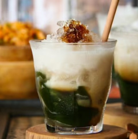 Ini dia minuman cendol ala Bali, es daluman. (Foto: Dok. Endeus TV)