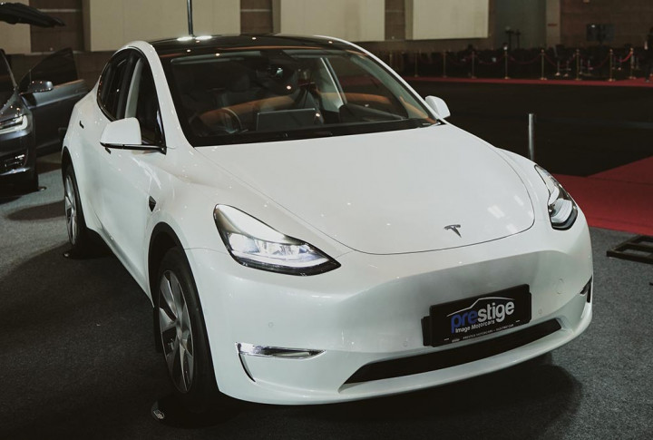Tesla Model Y Meluncur, Dibanderol Rp2 Miliar
