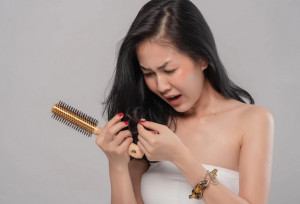 Waspada Rambut Beruban, Ini 5 Cara Alami Mencegahnya