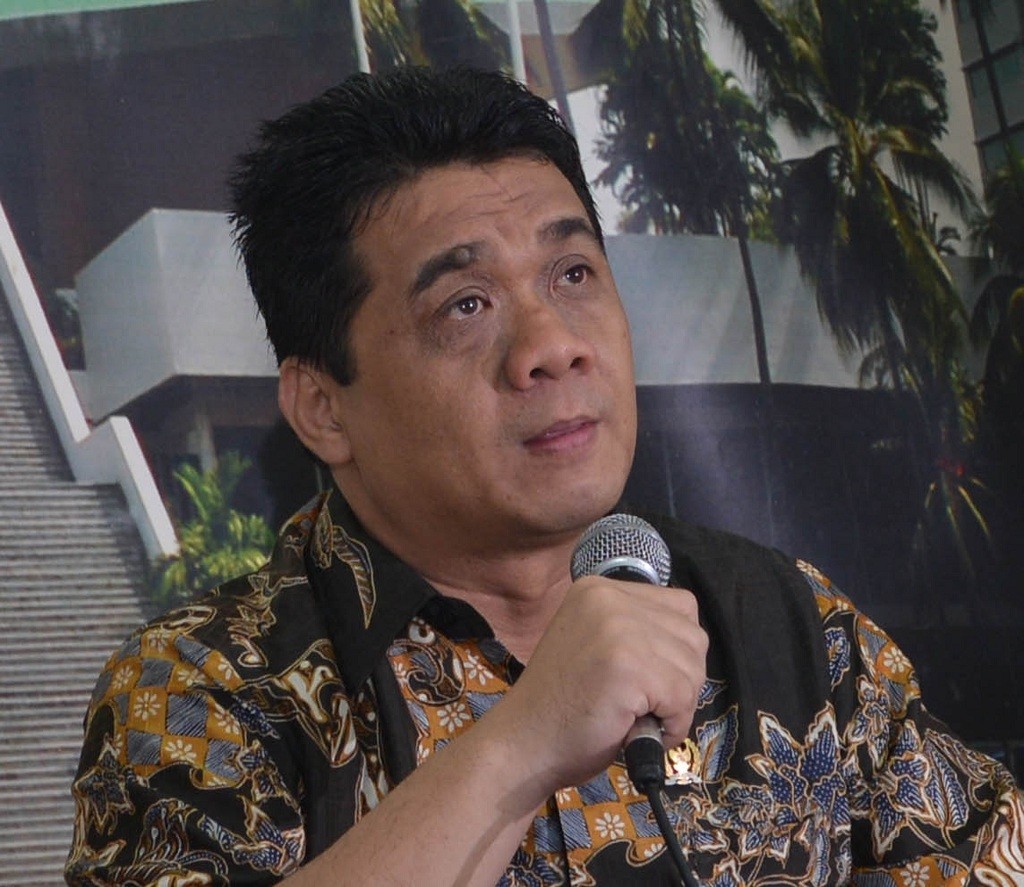 Jakarta Vice Governor Urges Public to Start Using Public Transportation ...