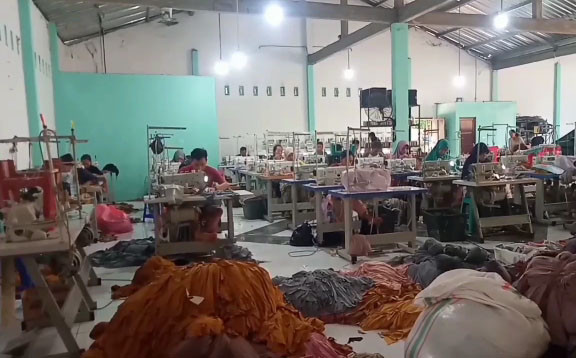 Produksi Kerudung di Jepara Naik 100% Selama Ramadan