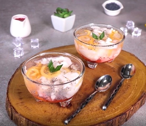 Buka puasa dengan es blewah kopyor jeli yang enak dan segar ini yuk! (Foto: Dok. Endeus TV)