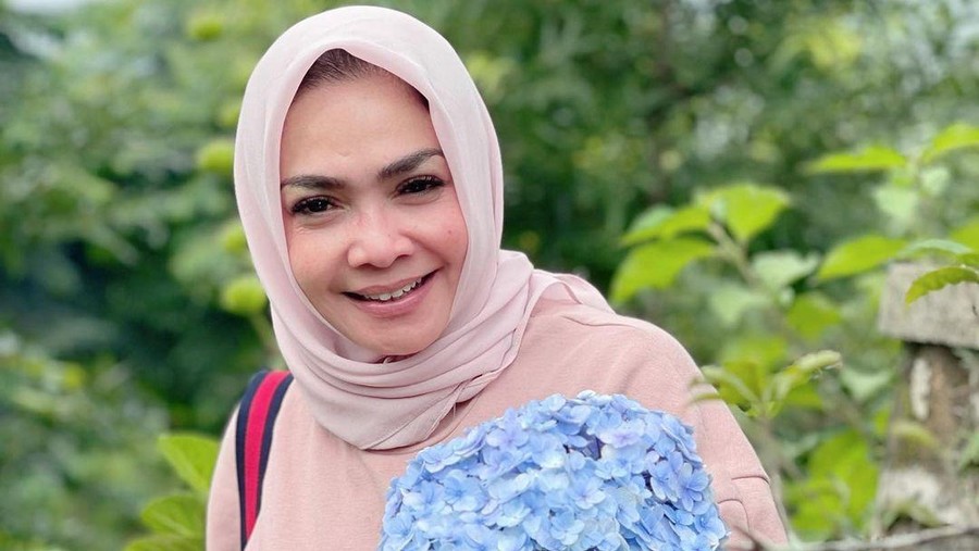 Rieta Amilia Beta ibunda Nagita Slavina (Foto: instagram)