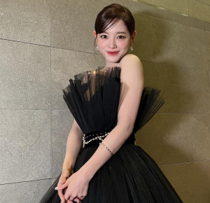 Potret Cantik Kim Se-Jeong, Aktris Drama 'Bussiness Proposal' dengan Senyuman Manis yang Ikonik
