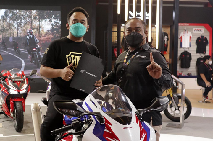 Cuma 1 Unit, Honda CBR1000RR-R SP Fireblade Edisi Spesial Terjual