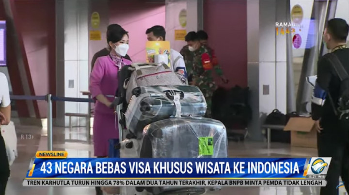 Wisatawan dari 43 Negara Bisa Masuk Indonesia Pakai <i>Visa on Arrival</i>