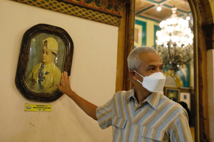 Melawat ke Medan, Ganjar Terpukau dengan Istana Maimun