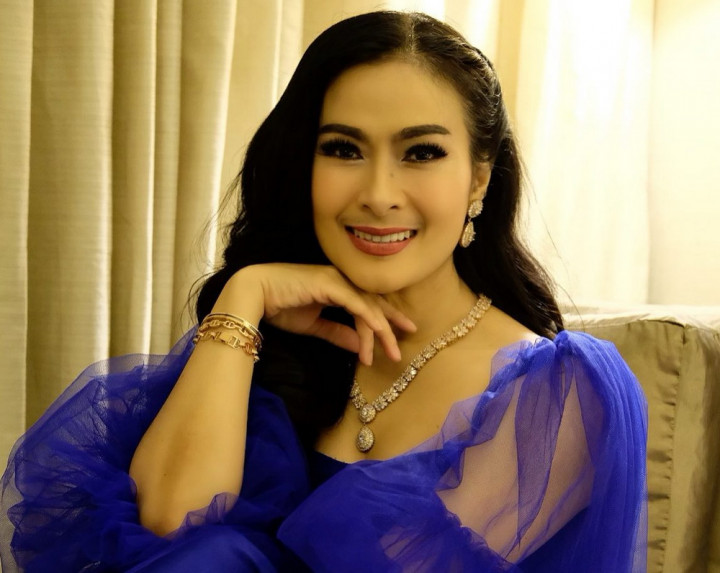 Diajak Suami Trading, Duit Iis Dahlia Malah Amblas