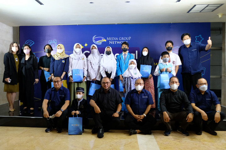 64 Anak Karyawan Berprestasi dapat Beasiswa dari Media Group Network
