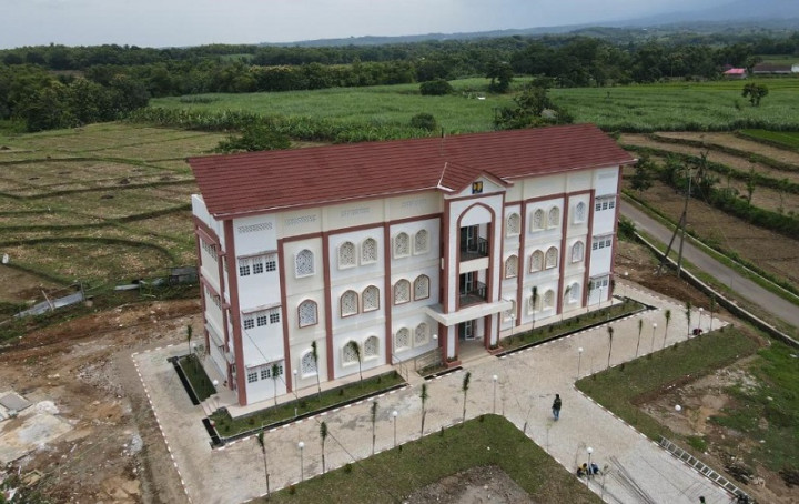 Populer Properti, Bedah Rumah di Tapanuli hingga Rusun Santri di Jombang Senilai Rp6,8 Miliar