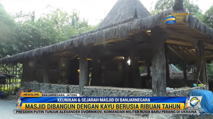 Unik, Masjid Ini Dibangun dengan Kayu Berusia Ratusan Hingga Ribuan Tahun