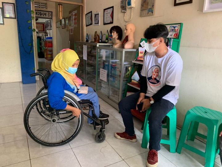 Populer Daerah: Penyandang Disabilitas Unjuk Bakat Hingga Penemuan 2 Mayat Bersimbah Darah