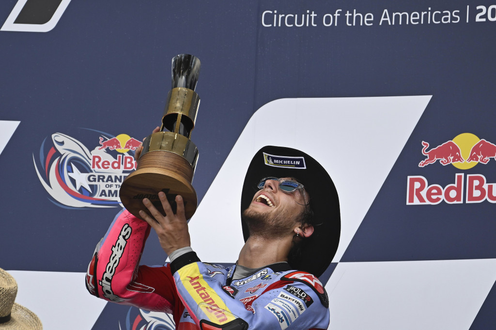 Tercepat di MotoGP AS, Enea Bastianini Kembali ke Puncak Klasemen