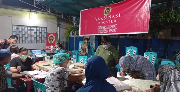 BIN Sulut Gencarkan Vaksinasi Hingga Malam Hari