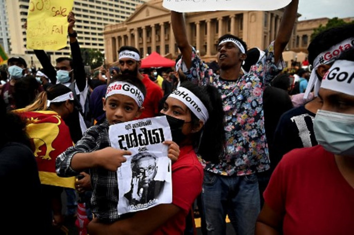 Sri Lanka Ajukan Pemerintahan Interim untuk Atasi Krisis Ekonomi