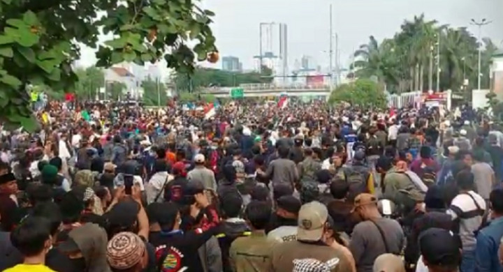 Sejumlah Fasilitas Umum di Jakpus Rusak Parah Imbas Demo Bem SI