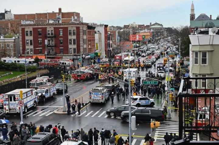 13 Orang Terluka dalam Penembakan di Stasiun Bawah Tanah New York