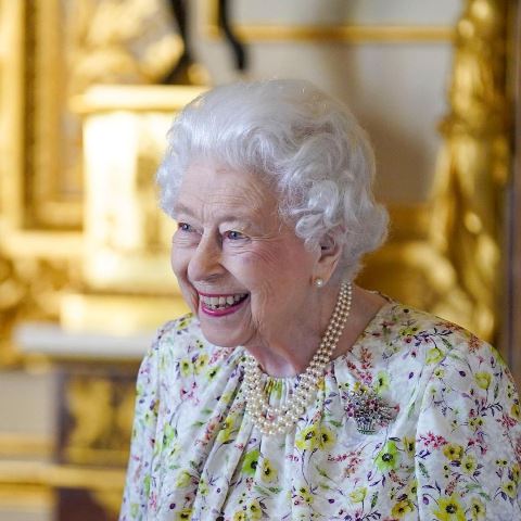 Pulih dari Covid-19, Ratu Elizabeth II Ungkap Gejala dan Pengalamannya