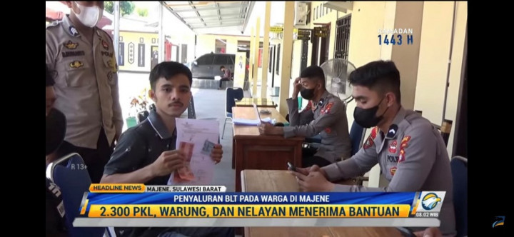 Giliran Ribuan PKL dan Nelayan Majene Terima BLT Minyak Goreng