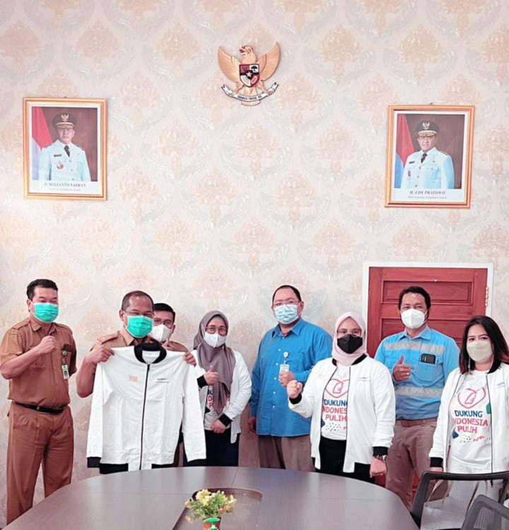 Gajah Tunggal Sumbang Alkes untuk 47 Puskesmas di Kalteng