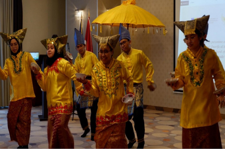 Tari Piring Meriahkan Resepsi Pengenalan Konsul Kehormatan RI untuk Constanta