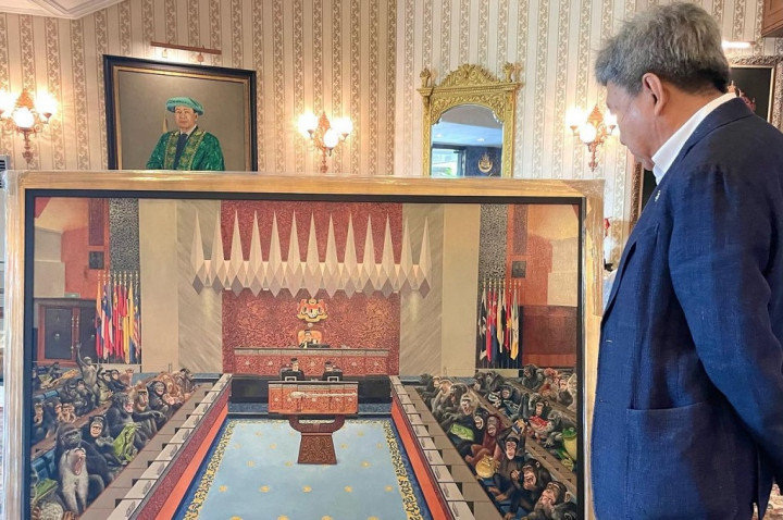 Sultan Selangor Beli Lukisan Monyet dan Katak, Warganet Malaysia Heboh