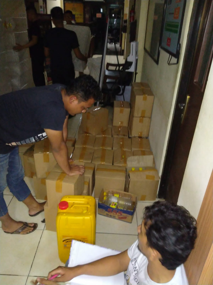 Jual Minyak Goreng Curah Kemasan Premium, Warga Banjarnegara Dibekuk