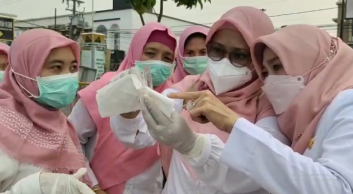 Tes Acak Takjil di Gresik, Ini Hasilnya