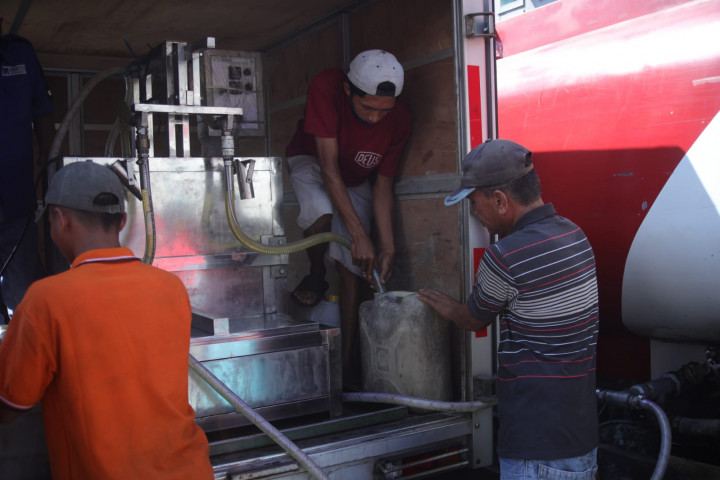 7.200 Liter Minyak Goreng Curah Digelontorkan untuk PKL dan UKM Lumajang
