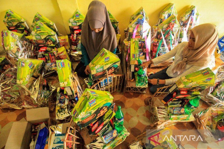 Produk Makanan untuk Parsel di Aceh Barat Diawasi