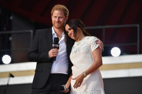 Kejutan! Pangeran Harry dan Meghan Markle Kunjungi Ratu Elizabeth II
