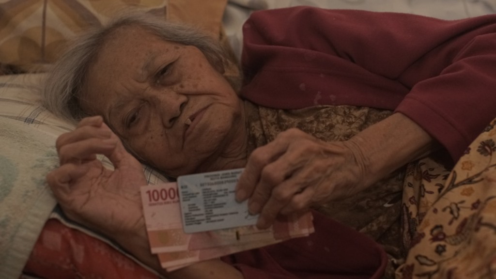 BLT minyak goreng disalurkan oleh PT Pos Indonesia kepada 20,65 juta keluarga penerima manfaat di seluruh Indonesia (Foto:Dok.Renjana Pictures/Febri)