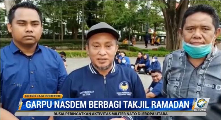 GARPU NasDem Berbagi Takjil Ramadan Buatan UMKM
