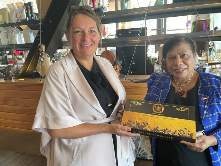 Ambassador Fientje Eyes Stronger Relations between Indonesia, New Zealand